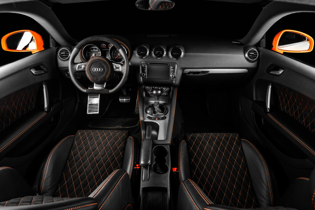 Тюнинг салона Audi TT
