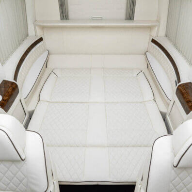 Установка кроватей и диванов в авто